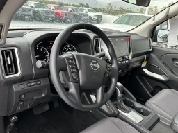 Nissan Frontier SV Crew Cab 4x2 2026