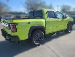 Nissan Frontier PRO-X Crew Cab 4x2 2026