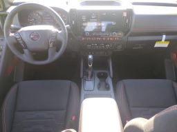 Nissan Frontier PRO-X Crew Cab 4x2 2026
