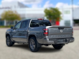 Nissan Frontier SV Crew Cab 4x2 2026