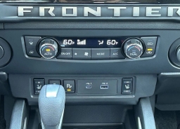 Nissan Frontier SV Crew Cab 4x2 2026