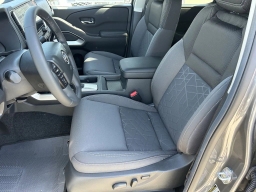 Nissan Frontier SV Crew Cab 4x2 2026