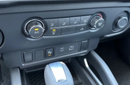 Nissan Frontier SV Crew Cab 4x2 2026
