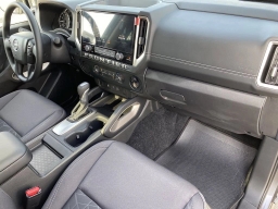 Nissan Frontier SV Crew Cab 4x2 2026