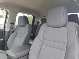 Nissan Frontier S Crew Cab 4x2 2026