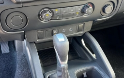 Nissan Frontier SV Crew Cab 4x2 2026