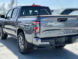 Nissan Frontier SV Crew Cab 4x2 2026