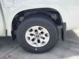 Nissan Frontier S Crew Cab 4x2 2026