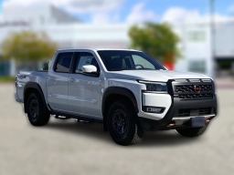 Nissan Frontier PRO-X Crew Cab 4x2 2026