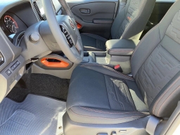 Nissan Frontier PRO-X Crew Cab 4x2 2026