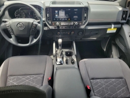 Nissan Frontier SV Crew Cab 4x2 2026