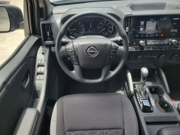 Nissan Frontier SV Crew Cab 4x2 2026