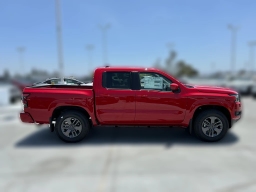 Nissan Frontier SV Crew Cab 4x2 2026
