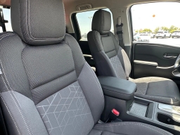 Nissan Frontier SV Crew Cab 4x2 2026