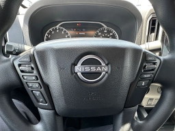 Nissan Frontier SV Crew Cab 4x2 2026