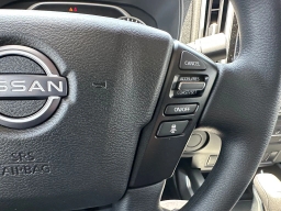 Nissan Frontier SV Crew Cab 4x2 2026