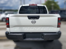 Nissan Frontier S Crew Cab 4x2 2026