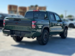 Nissan Frontier PRO-X Crew Cab 4x2 2026