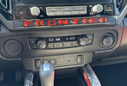 Nissan Frontier PRO-X Crew Cab 4x2 2026