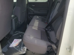 Nissan Frontier SV Crew Cab 4x4 2026