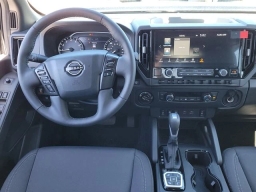 Nissan Frontier SV Crew Cab 4x4 2026