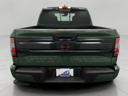 Nissan Frontier PRO-4X Crew Cab 4x4 2026