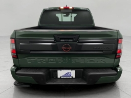 Nissan Frontier PRO-4X Crew Cab 4x4 2026