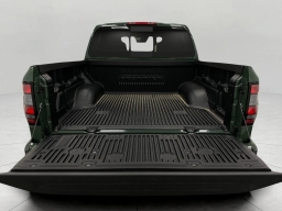 Nissan Frontier PRO-4X Crew Cab 4x4 2026
