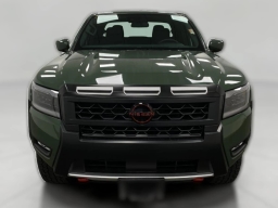 Nissan Frontier PRO-4X Crew Cab 4x4 2026