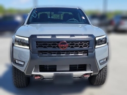 Nissan Frontier PRO-4X Crew Cab 4x4 2026