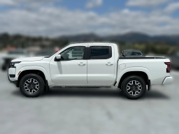 Nissan Frontier SV Crew Cab 4x4 2026
