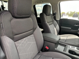 Nissan Frontier SV Crew Cab 4x4 2026