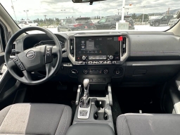 Nissan Frontier SV Crew Cab 4x4 2026