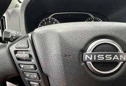 Nissan Frontier SV Crew Cab 4x4 2026