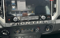 Nissan Frontier SV Crew Cab 4x4 2026