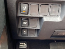 Nissan Frontier SV Crew Cab 4x4 2026