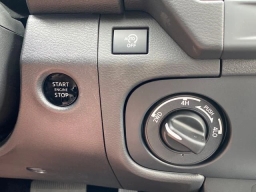 Nissan Frontier SV Crew Cab 4x4 2026