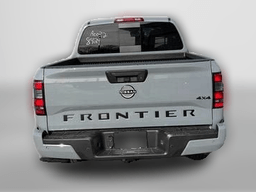 Nissan Frontier SV Crew Cab 4x4 2026
