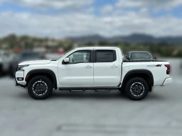 Nissan Frontier PRO-4X Crew Cab 4x4 2026