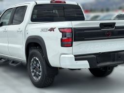 Nissan Frontier PRO-4X Crew Cab 4x4 2026