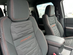 Nissan Frontier PRO-4X Crew Cab 4x4 2026