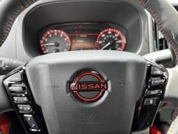 Nissan Frontier PRO-4X Crew Cab 4x4 2026