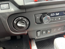 Nissan Frontier PRO-4X Crew Cab 4x4 2026