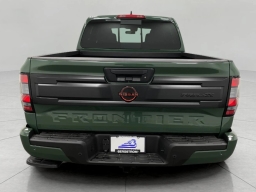 Nissan Frontier PRO-4X Crew Cab 4x4 2026