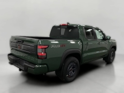 Nissan Frontier PRO-4X Crew Cab 4x4 2026