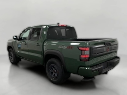 Nissan Frontier PRO-4X Crew Cab 4x4 2026