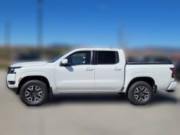 Nissan Frontier SV Crew Cab 4x4 2026