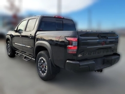 Nissan Frontier PRO-4X Crew Cab 4x4 2026