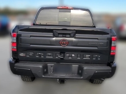 Nissan Frontier PRO-4X Crew Cab 4x4 2026