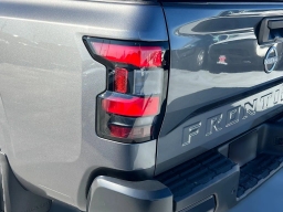 Nissan Frontier S Crew Cab 4x4 2026